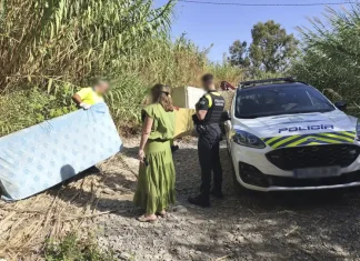 La Policía Local desaloja cerca de una veintena de inmuebles ocupados y asentamientos ilegales en el municipio de Torrox durante el verano La Policía Local desaloja cerca de una veintena de inmuebles ocupados y asentamientos ilegales en el municipio de Torrox durante el verano