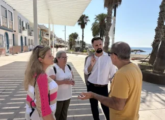 Ruiz Araujo sobre las obras del paseo de Pedregalejo: “Es vergonzoso con 850.000 euros de sobrecoste, meses de retraso y un aspecto ya deteriorado” Ruiz Araujo sobre las obras del paseo de Pedregalejo: “Es vergonzoso con 850.000 euros de sobrecoste, meses de retraso y un aspecto ya deteriorado”