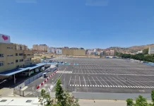 El Hospital Civil pone en funcionamiento las 750 plazas de su aparcamiento provisional El Hospital Civil pone en funcionamiento las 750 plazas de su aparcamiento provisional