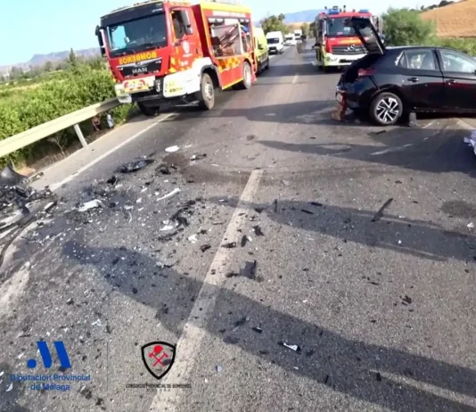Una mujer embarazada y un menor, evacuados en helicóptero tras una colisión frontal en la A-357 a la altura de Cerralba