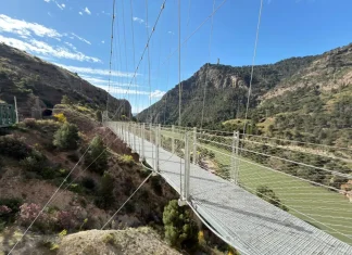 El nuevo puente colgante permite recorrer el último tramo del Caminito del Rey con hasta 11,4 grados menos de calor El nuevo puente colgante permite recorrer el último tramo del Caminito del Rey con hasta 11,4 grados menos de calor