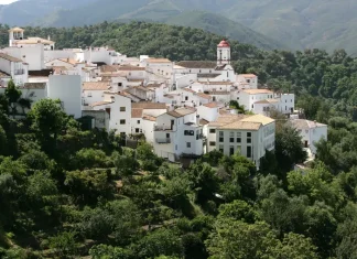 La Diputación financia con 372.000 euros el acondicionamiento de una parcela para crear nuevas plazas de aparcamiento en Genalguacil