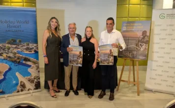 Benalmádena se vuelca contra el cáncer con una gran cena solidaria junto al Mediterráneo Benalmádena se vuelca contra el cáncer con una gran cena solidaria junto al Mediterráneo