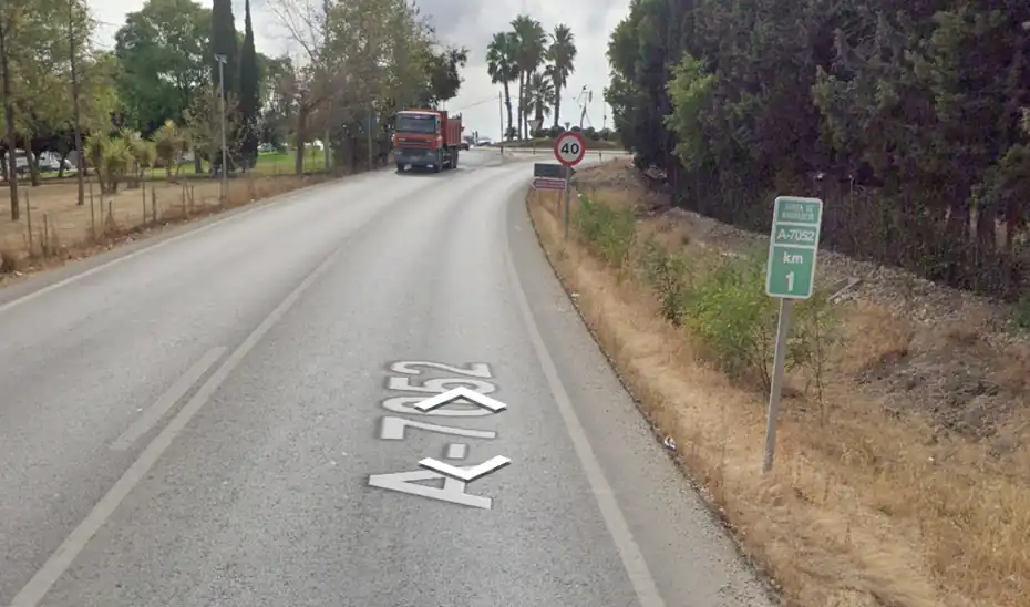 Dos muertos en un grave accidente entre un turismo y un camión en Alhaurín de la Torre
