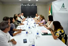 La Junta crea una comisión para el seguimiento y control de la calidad de las aguas de las playas del litoral de Málaga La Junta crea una comisión para el seguimiento y control de la calidad de las aguas de las playas del litoral de Málaga