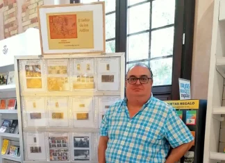 La oficina principal de Correos en Málaga exhibe una exposición dedicada a El Señor de los Anillos La oficina principal de Correos en Málaga exhibe una exposición dedicada a El Señor de los Anillos