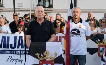 El PSOE, único ausente en las tres concentraciones por Ceuta celebradas en Mijas El PSOE, único ausente en las tres concentraciones por Ceuta celebradas en Mijas