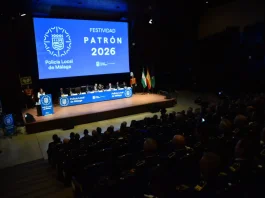 Navarro resalta la labor de la Policía Local para que Málaga siga siendo, como reza su escudo, “la primera en el peligro de la libertad”