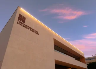 El Teatro Metropolitano de Alhaurín de la Torre encara su apertura con las primeras pruebas de iluminación El Teatro Metropolitano de Alhaurín de la Torre encara su apertura con las primeras pruebas de iluminación
