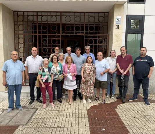 El PSOE exige al Ayuntamiento “una solución urgente” ante el aumento de la fuga de agua que amenaza los cimientos de dos edificios en avenida de Andalucía El PSOE exige al Ayuntamiento “una solución urgente” ante el aumento de la fuga de agua que amenaza los cimientos de dos edificios en avenida de Andalucía