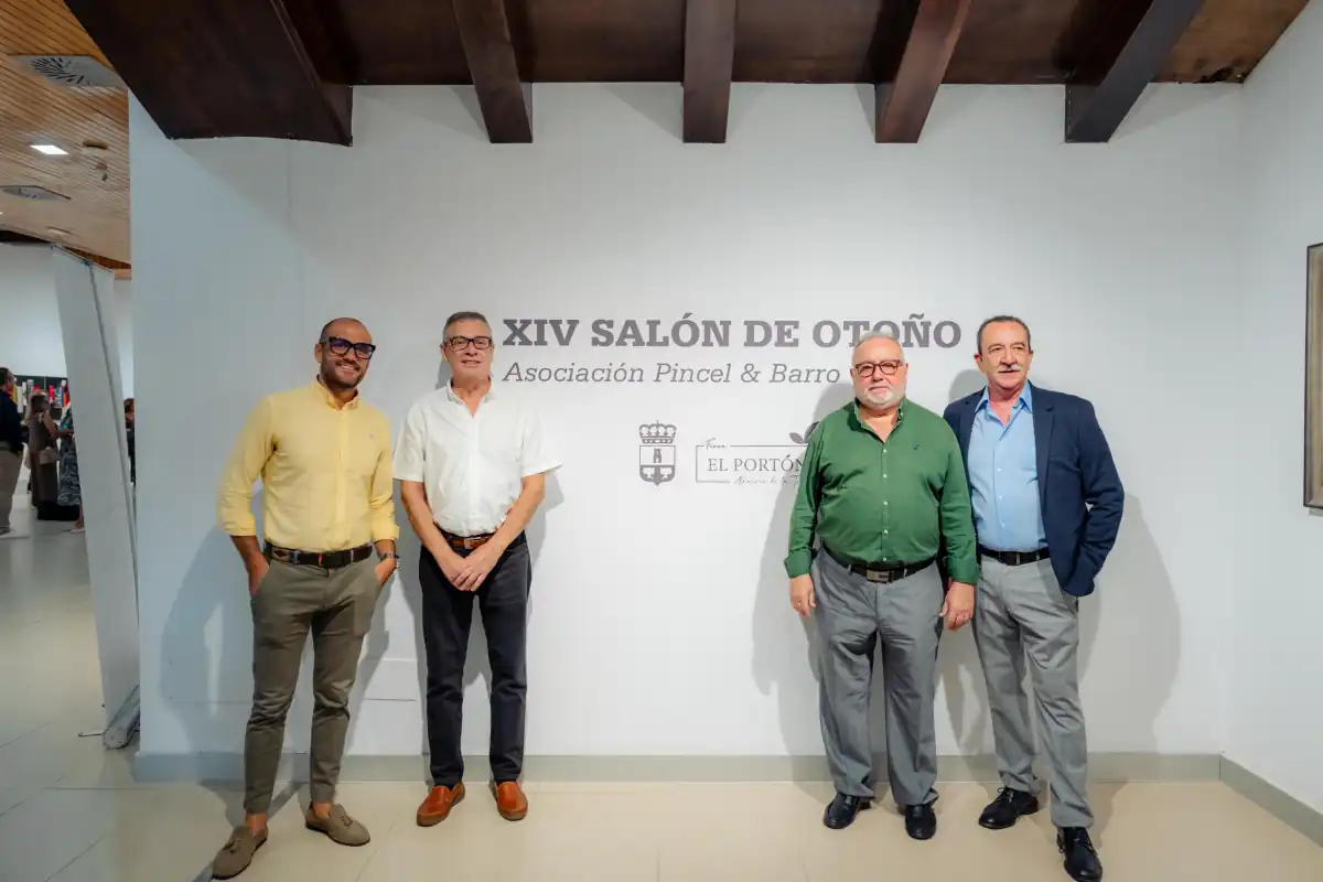 Pincel y Barro reúne a 19 artistas en su XIV Salón de Otoño en El Portón