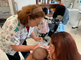 Más de 180.000 menores de 5 años se vacunarán frente a la gripe en Andalucía desde hoy vacunación niños_10_01_2026