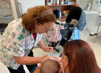 Más de 180.000 menores de 5 años se vacunarán frente a la gripe en Andalucía desde hoy vacunación niños_10_01_2026