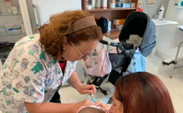 Más de 180.000 menores de 5 años se vacunarán frente a la gripe en Andalucía desde hoy vacunación niños_10_01_2026