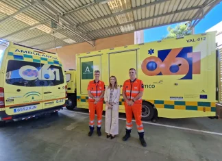 La delegada de Sanidad y Consumo de Málaga visita las instalaciones del 061 de la provincia La delegada de Sanidad y Consumo de Málaga visita las instalaciones del 061 de la provincia