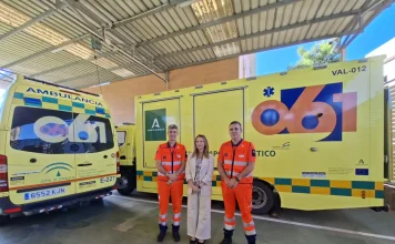 La delegada de Sanidad y Consumo de Málaga visita las instalaciones del 061 de la provincia La delegada de Sanidad y Consumo de Málaga visita las instalaciones del 061 de la provincia